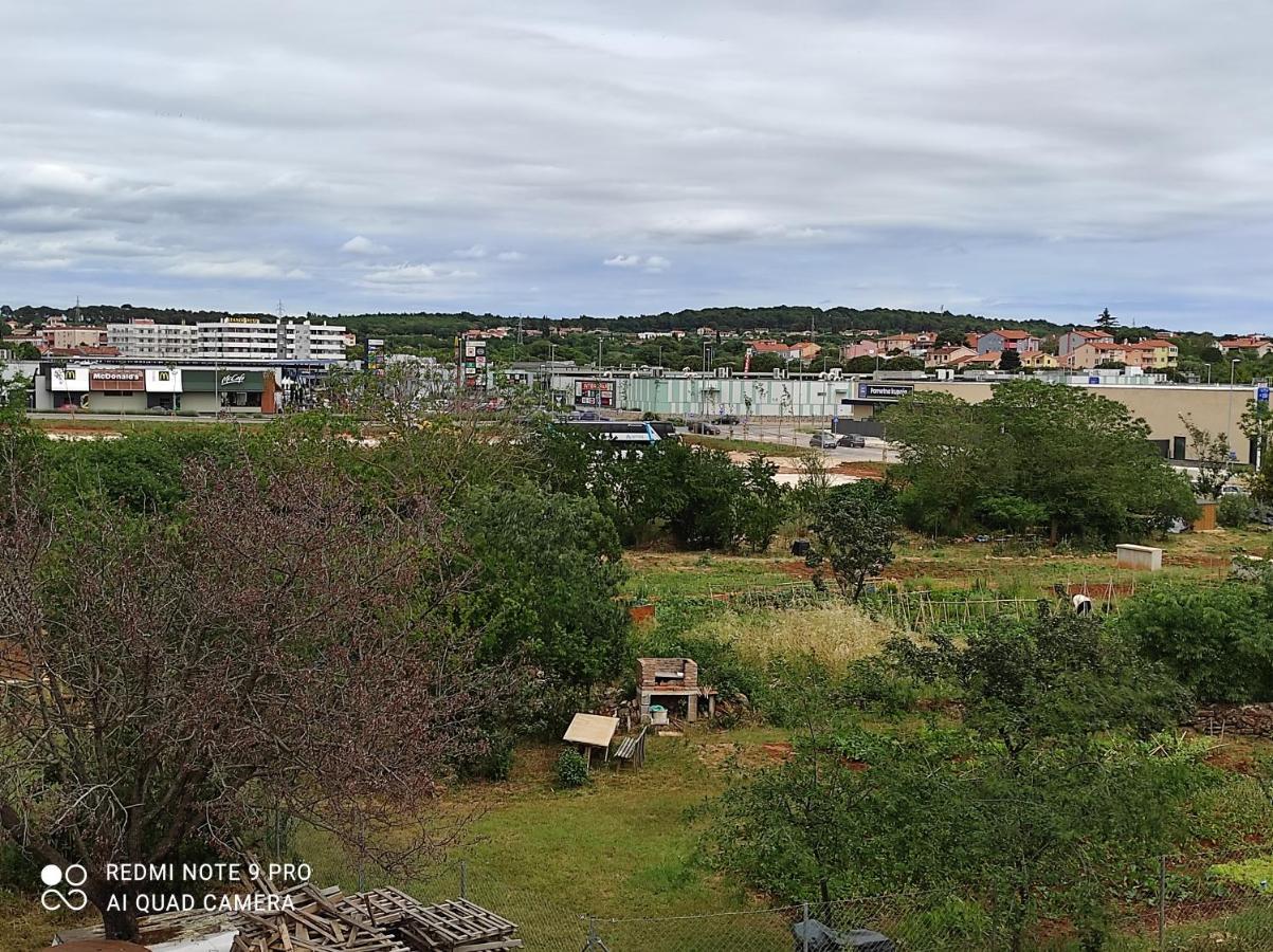 Liam Apartment Pula Luaran gambar