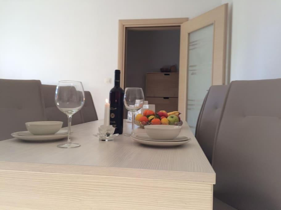Liam Apartment Pula Luaran gambar