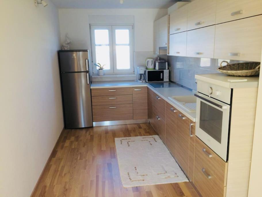 Liam Apartment Pula Luaran gambar