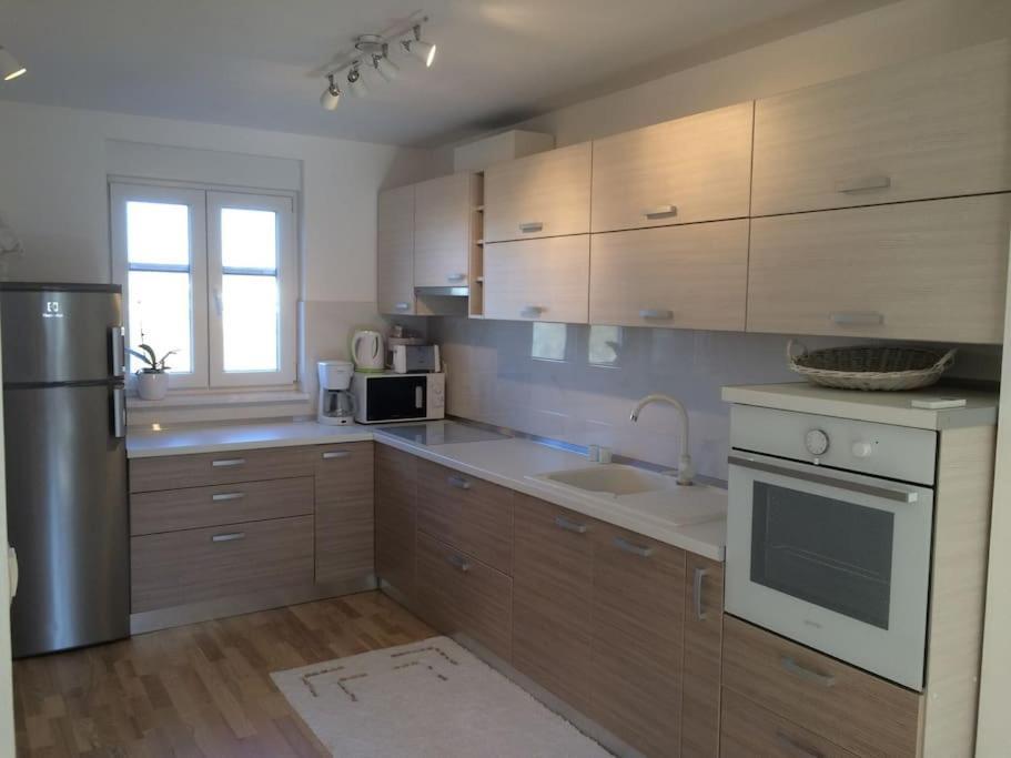 Liam Apartment Pula Luaran gambar